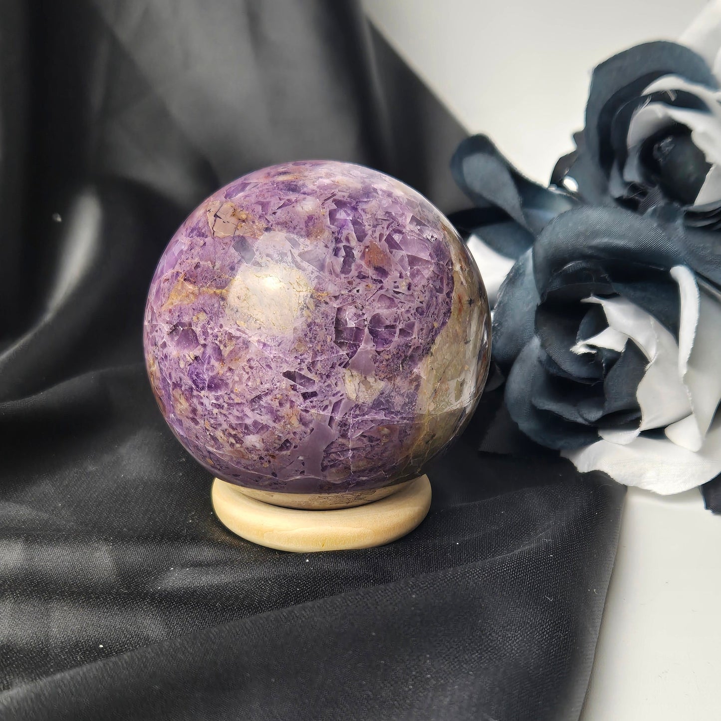 Tiffany stone sphere  2