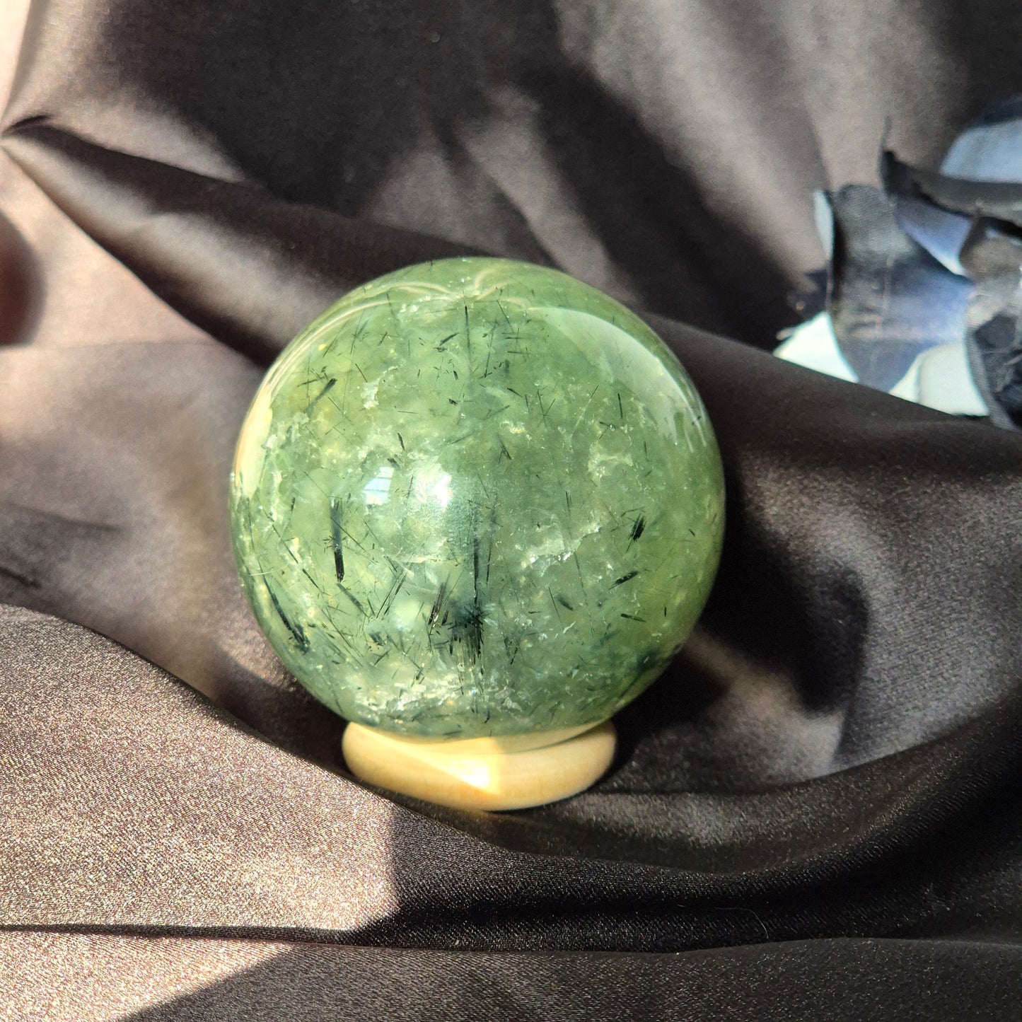 Prehnite sphere 1