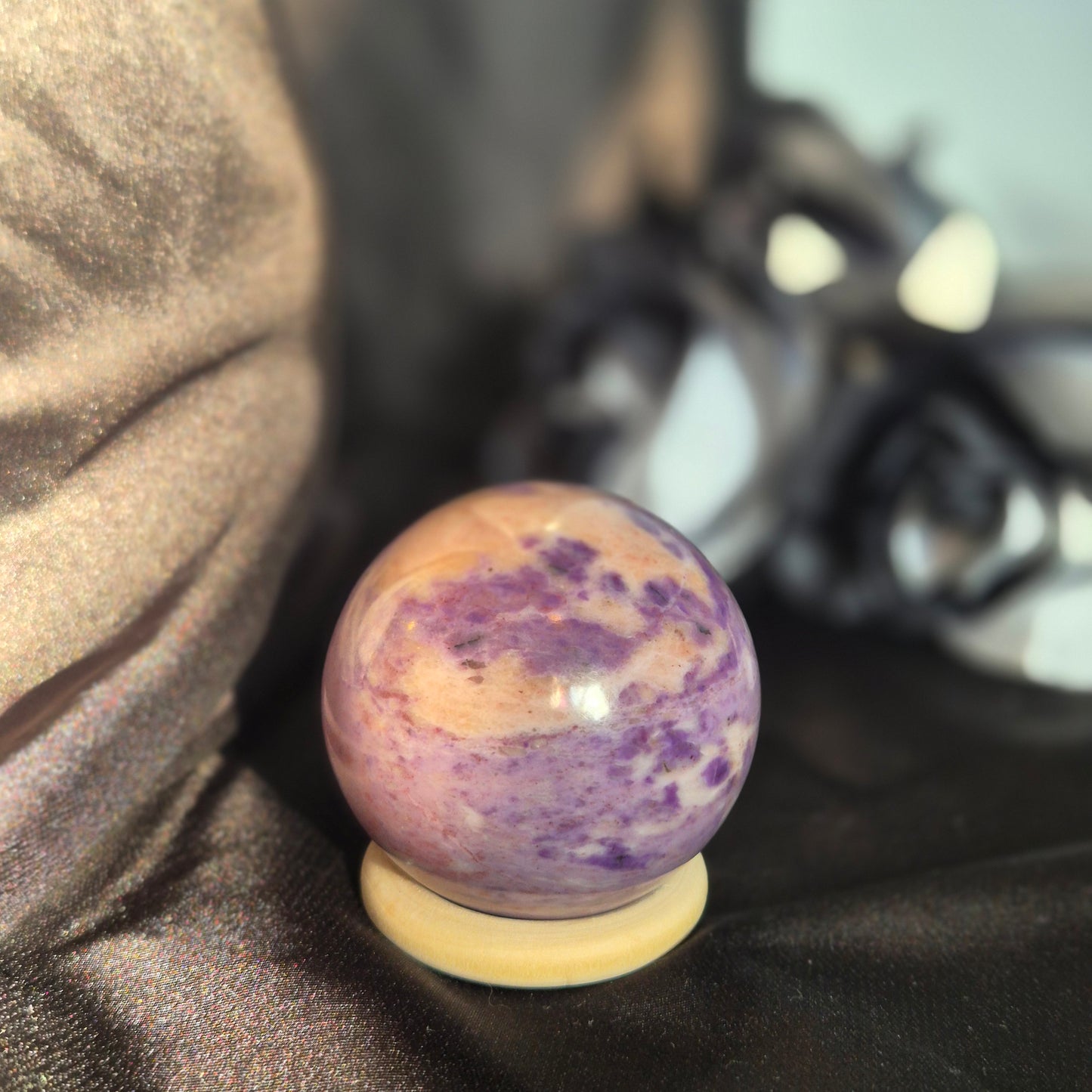 Turkiyenite sphere 4