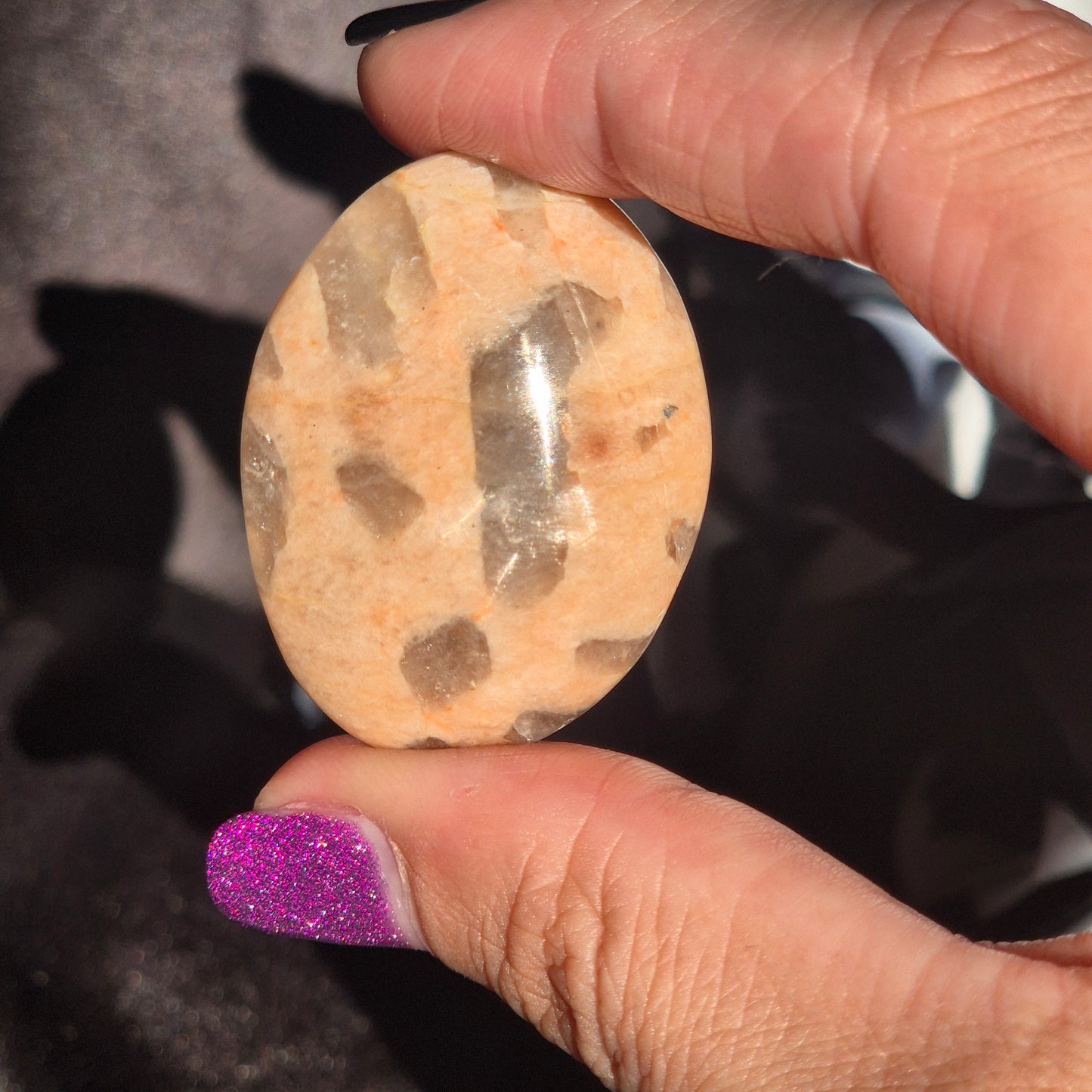 Peach moonstone / Smokey quarts (mini) palmstone 10