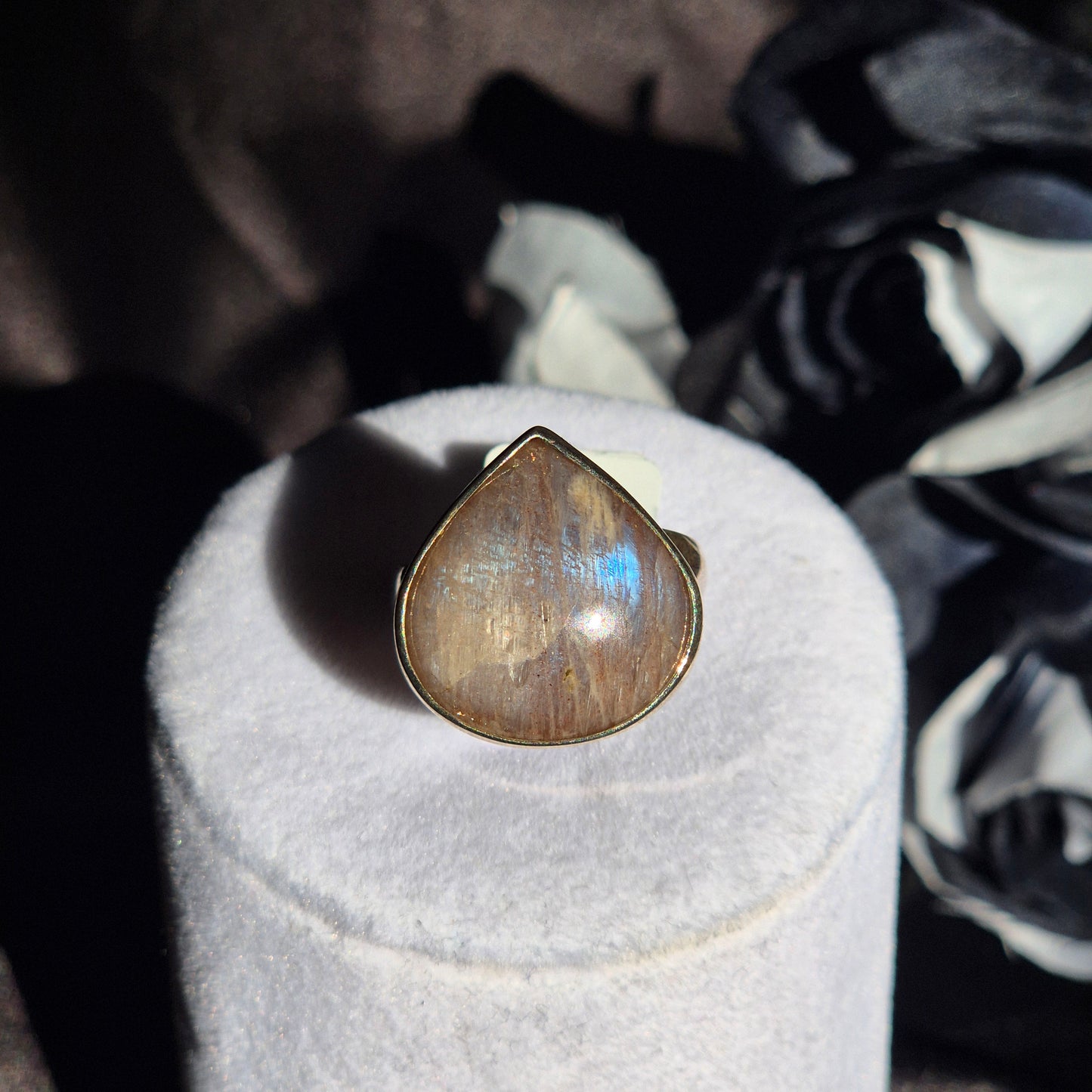 Grey moonstone / sunstone mix ring 2