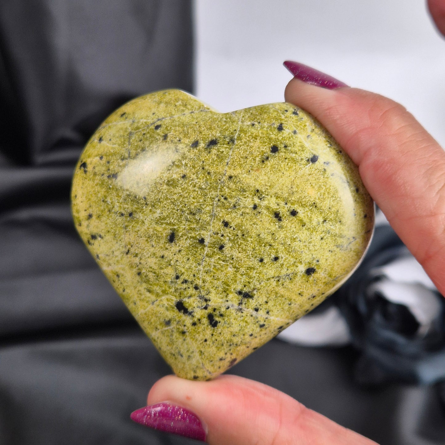 Lizardite heart 8