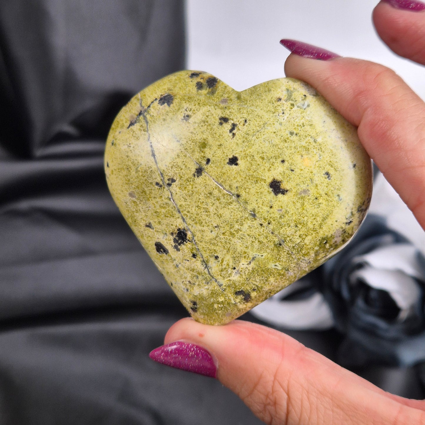 Lizardite heart 10