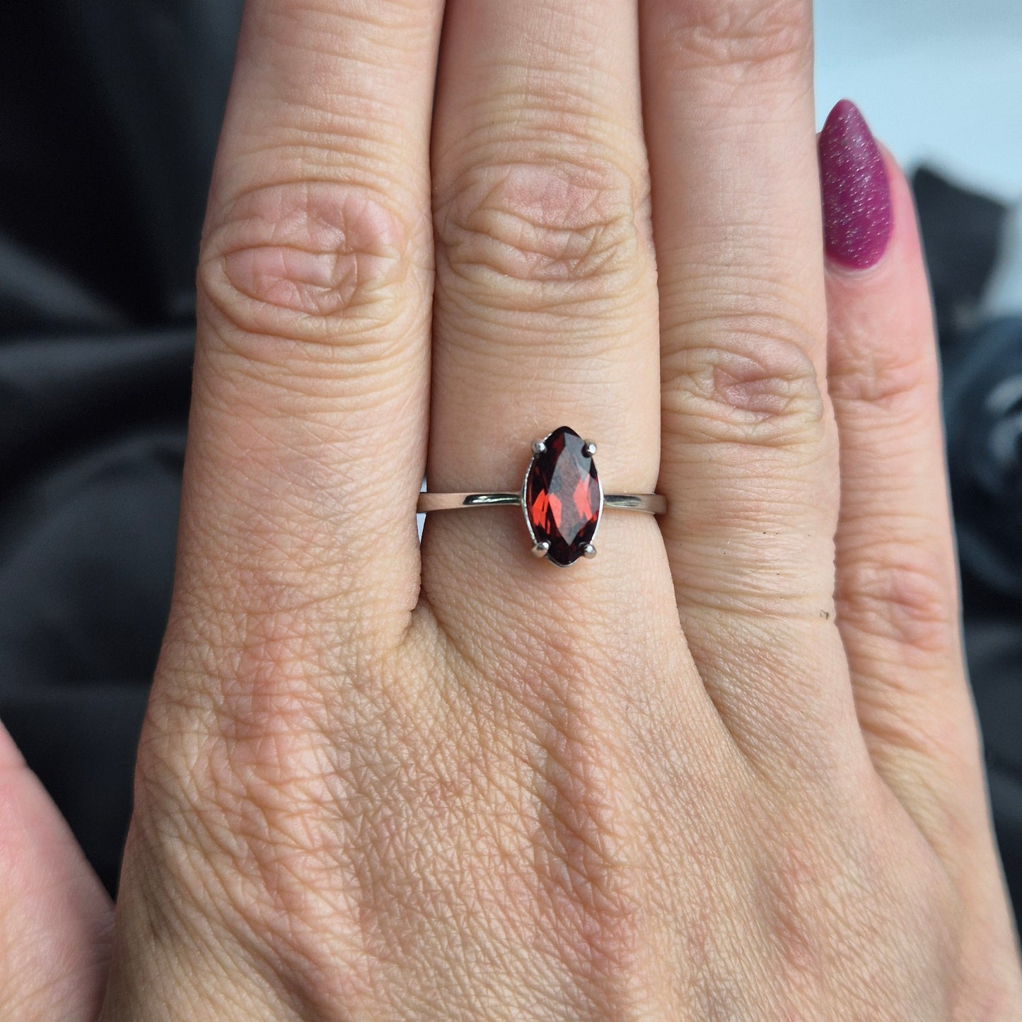 Garnet ring "Eye"