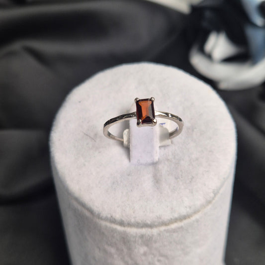 Garnet ring rectangle small