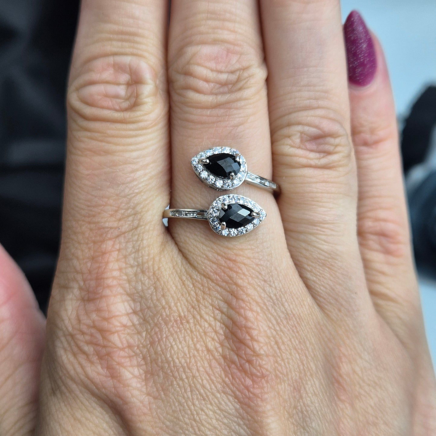 Black spinel ring double