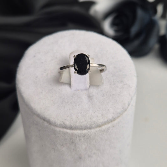 Black spinel oval ring 1