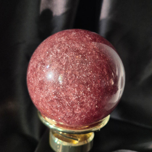 Tanzanian red aventurine sphere 11