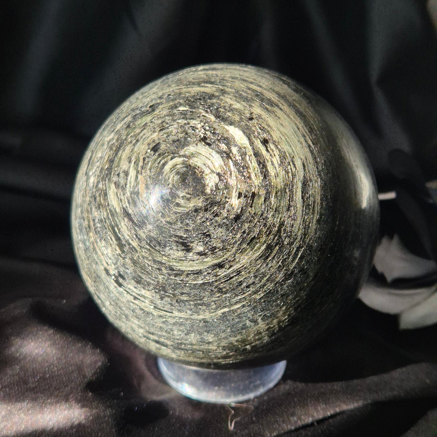Black mica sphere 4