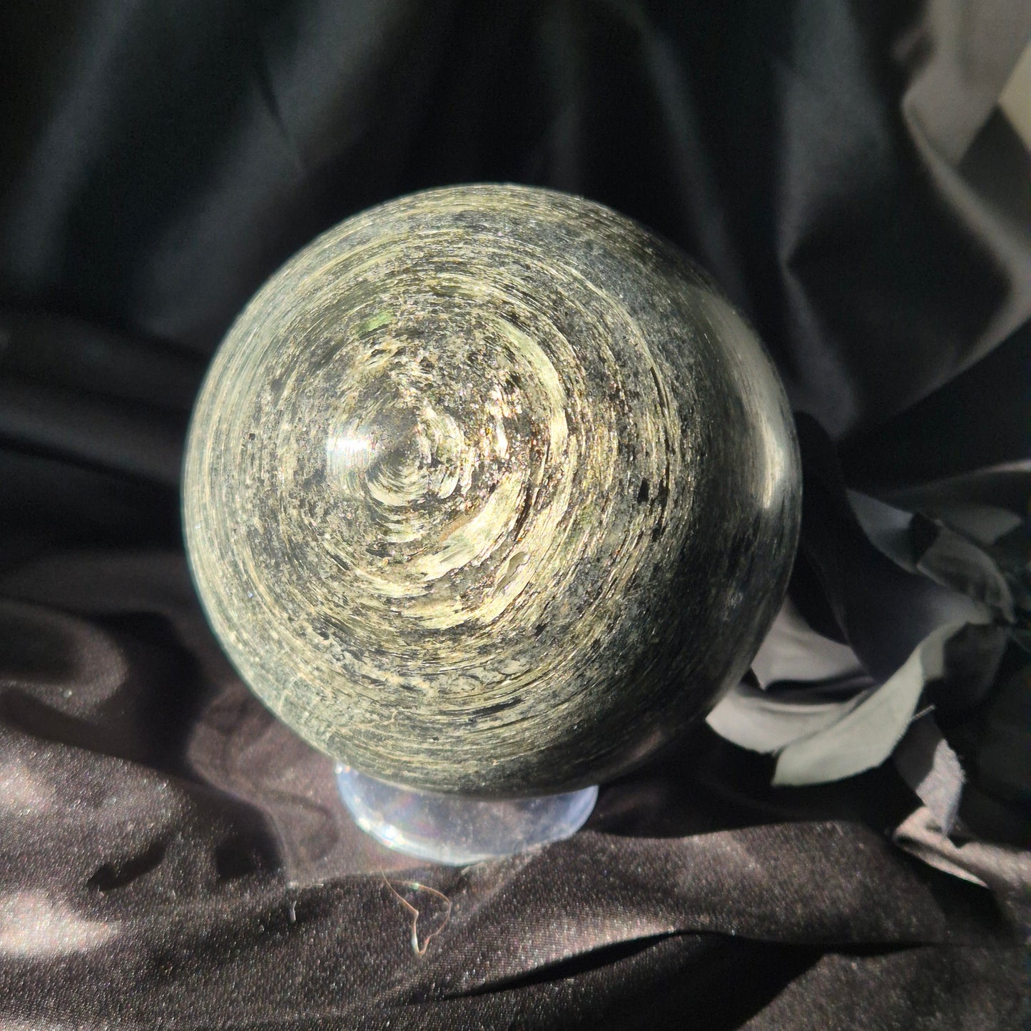 Black mica sphere 4
