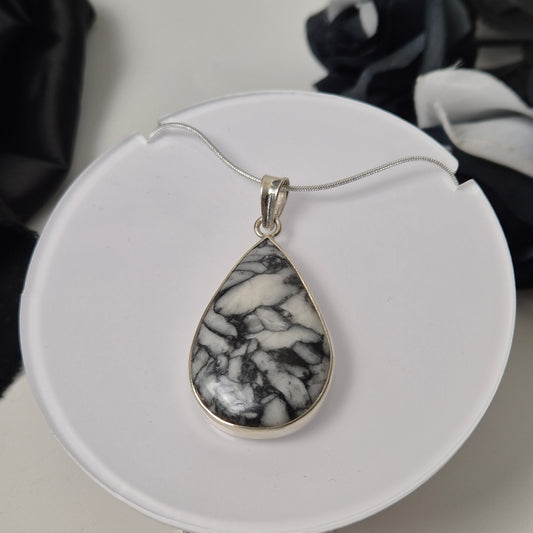 Pinolite necklace 1