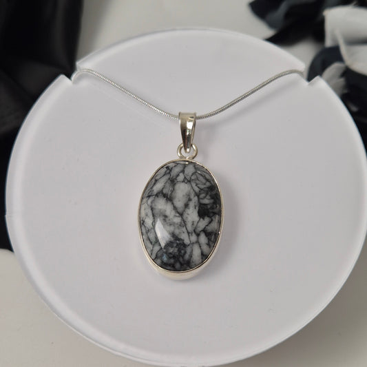 Pinolite necklace 4