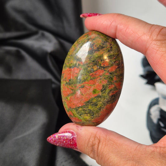 Unakite palmstone 92