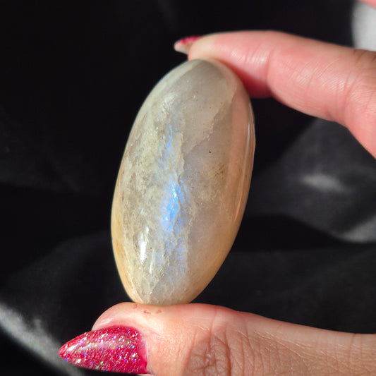 White moonstone shiva 371