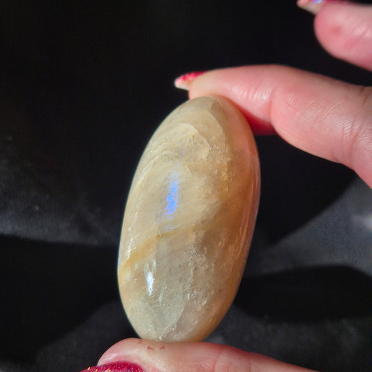 White moonstone shiva 378