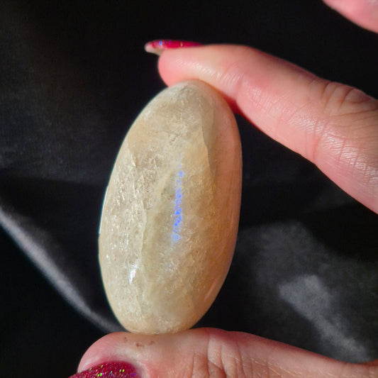 White moonstone shiva 381