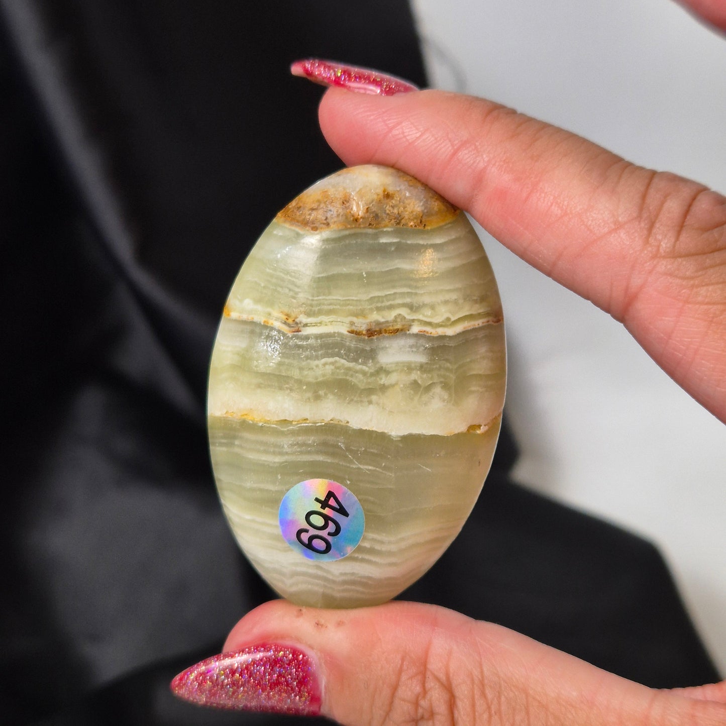 Green onyx palmstone 469