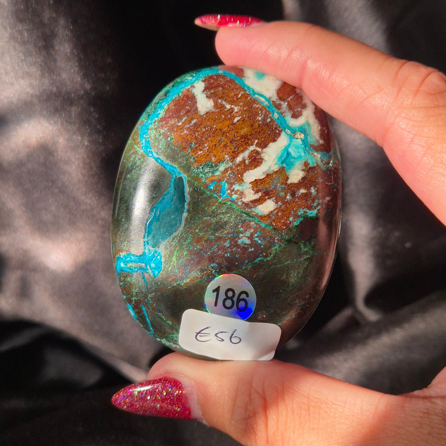 Australian malachite / chrysocolla palm 186