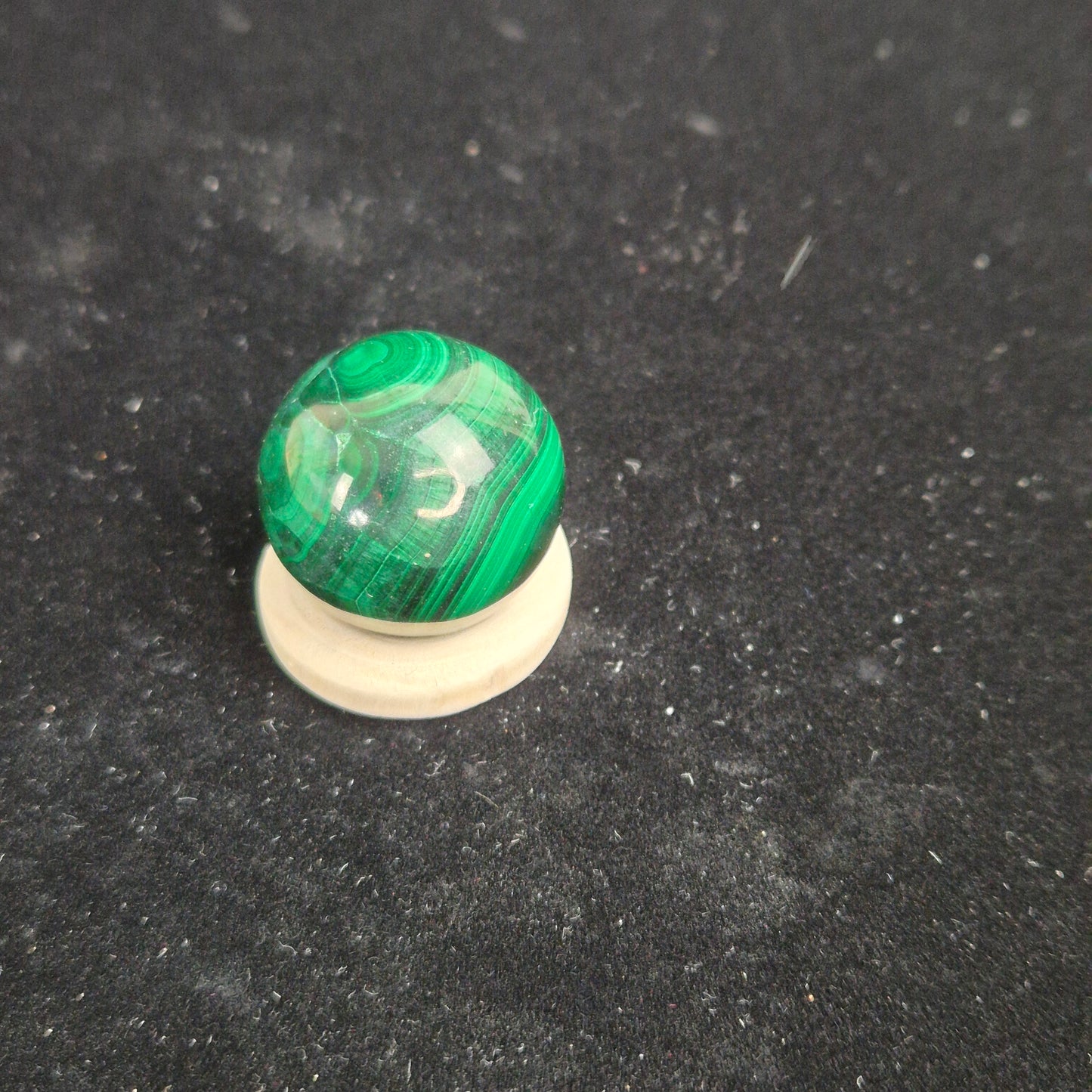 Velvet malachite sphere 3