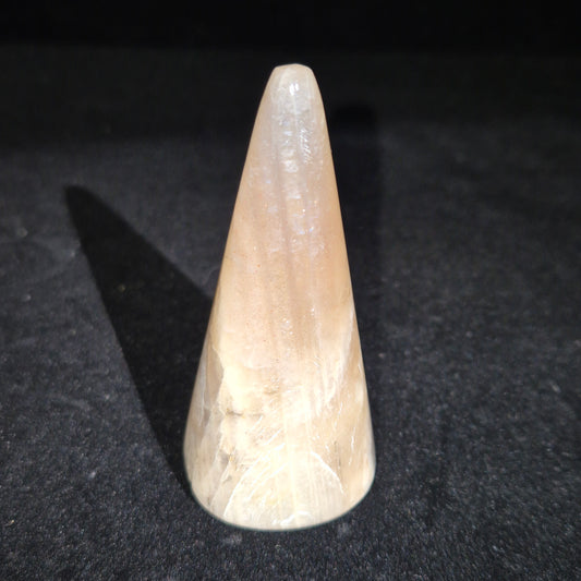 Moonstone ringholder