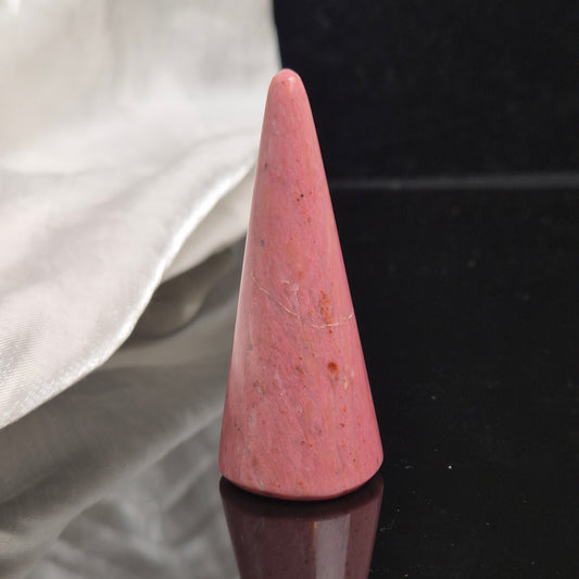 pink petrified wood ringholder 626