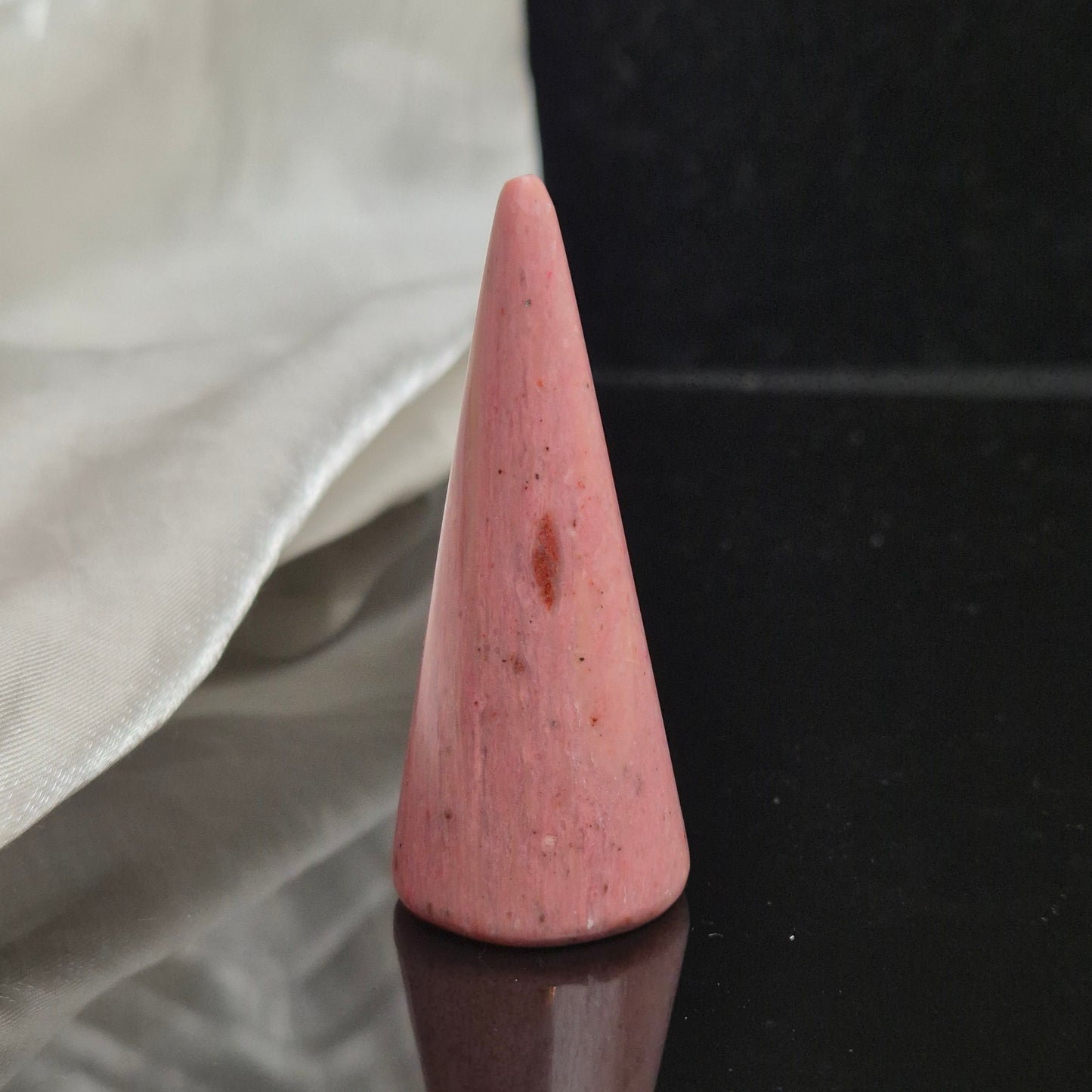 pink petrified wood ringholder 630
