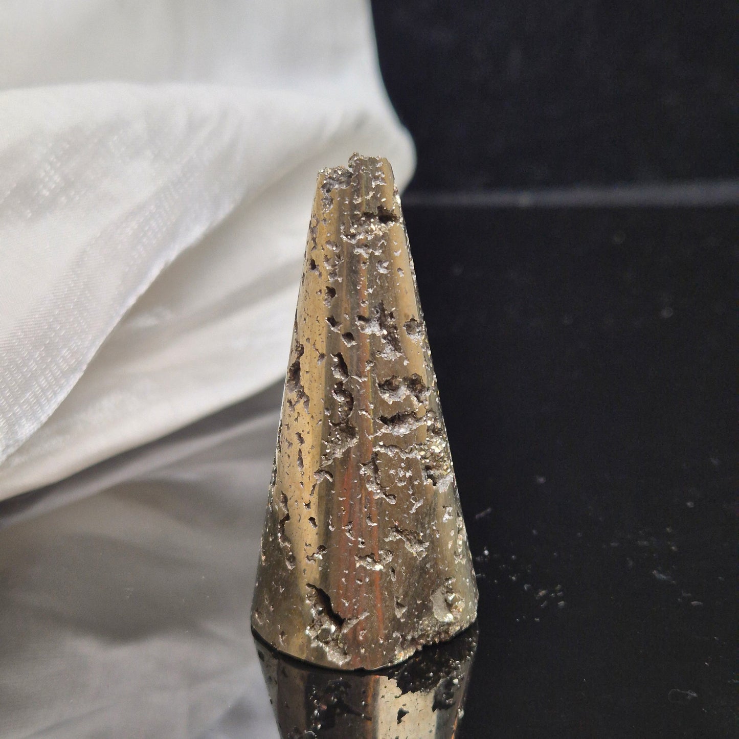 pyrite ringholder 650