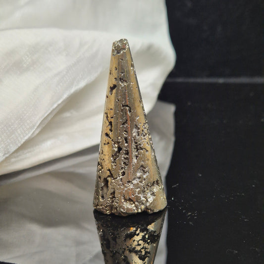 pyrite ringholder 657
