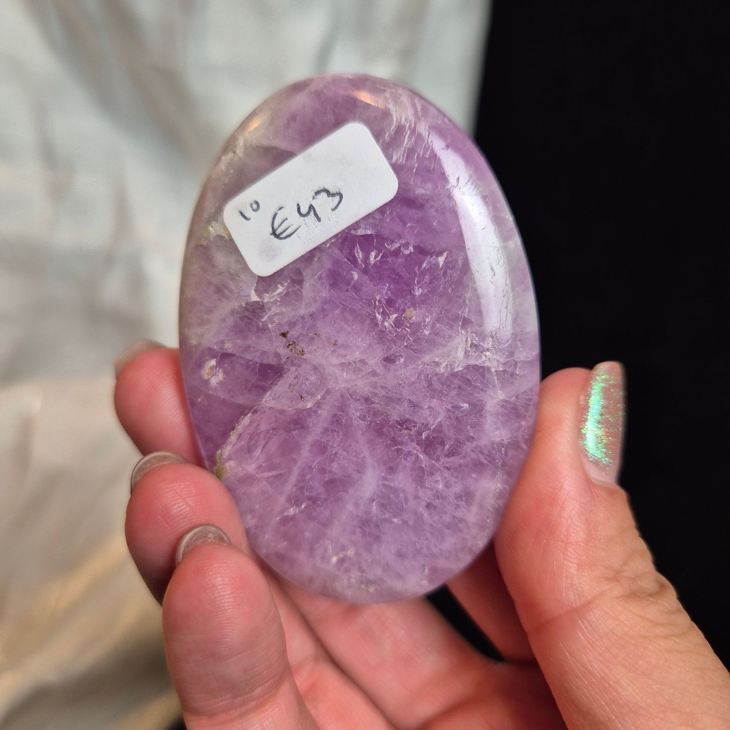 Kunzite palmstone 10