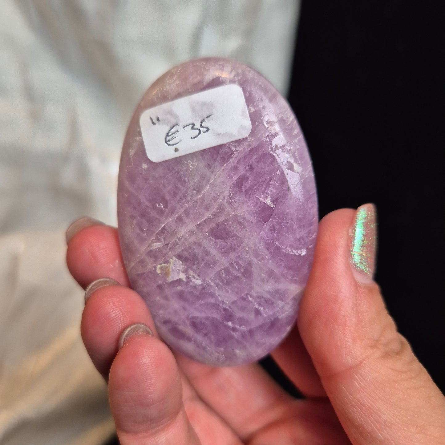 Kunzite palmstone 11