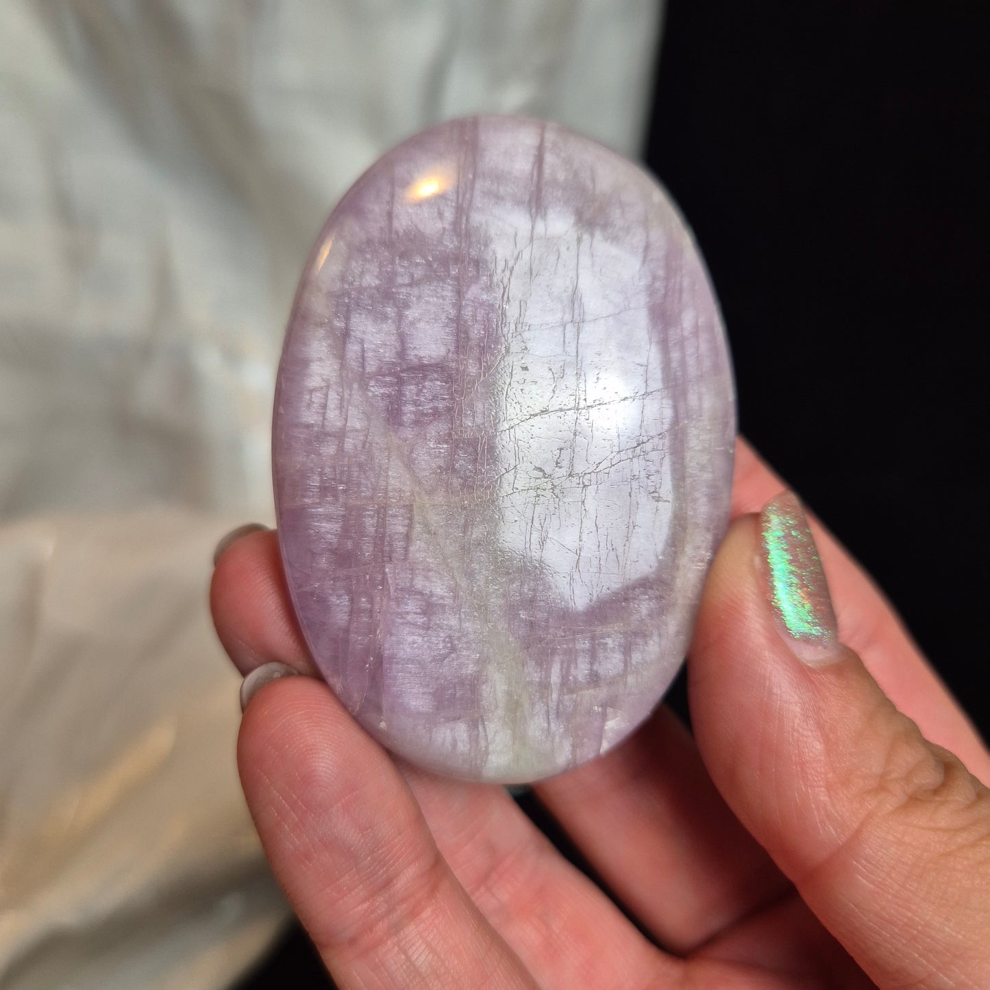 Kunzite palmstone 14