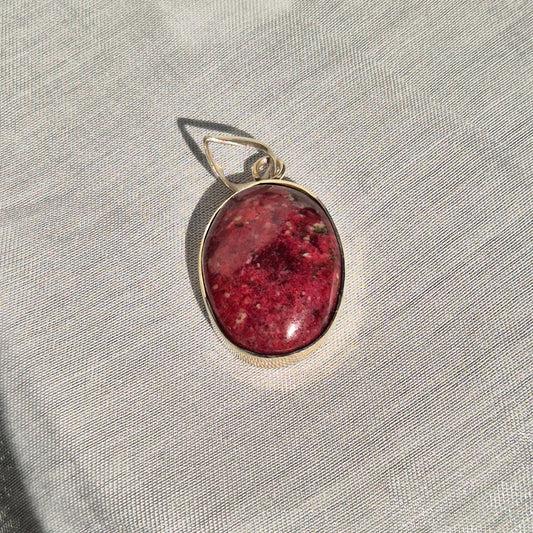 Norwegian Thullite necklace 2 (Norway)