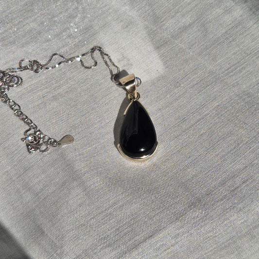 Black onyx necklace