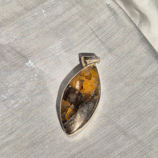 Golden healer / pyrite mix necklace 7 (India)