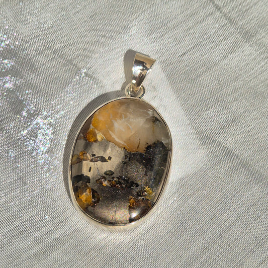 Golden healer / pyrite mix necklace 8 (India)