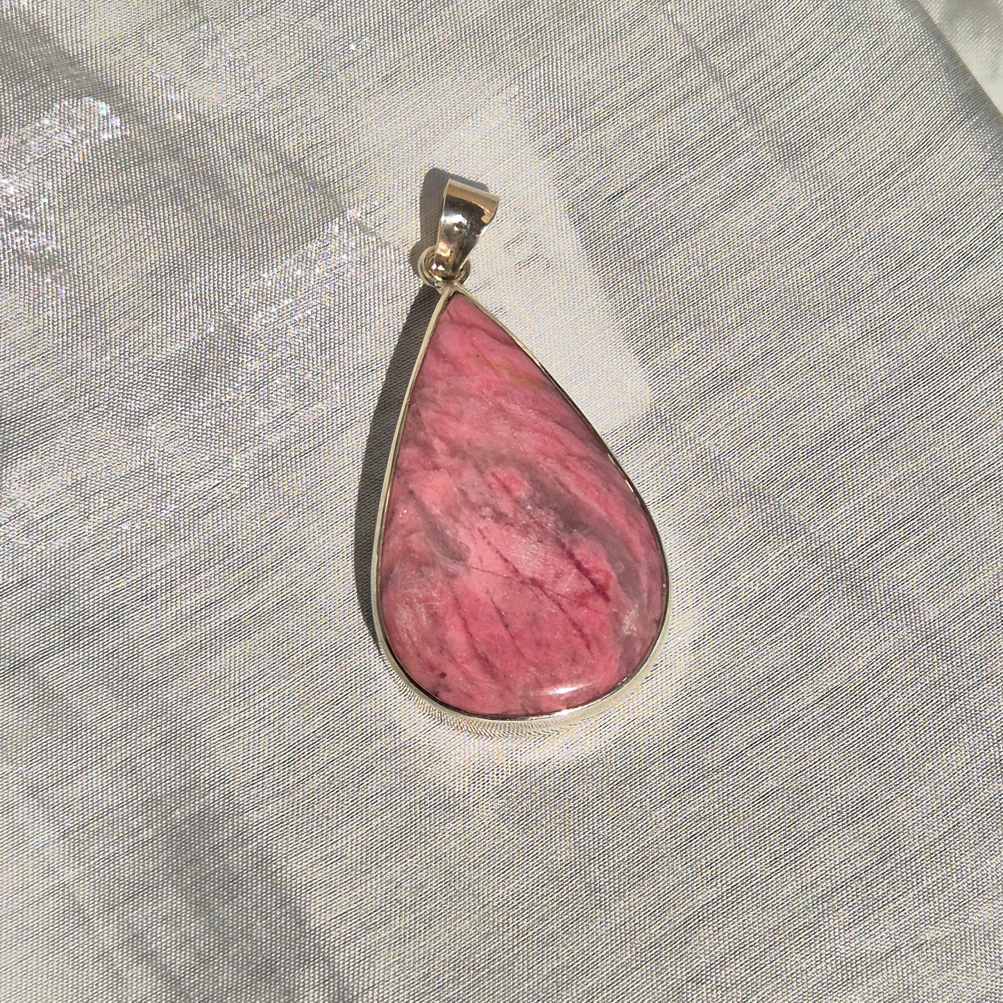 Bubblegum pink Rhodonite necklace 6 (Peru)