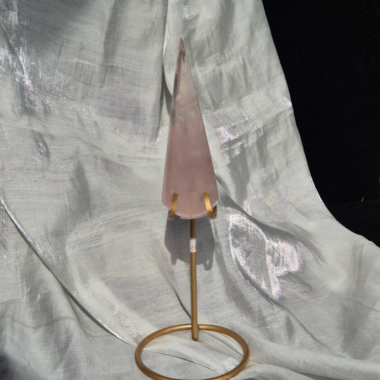 Rosequarts "stabby" on stand 1