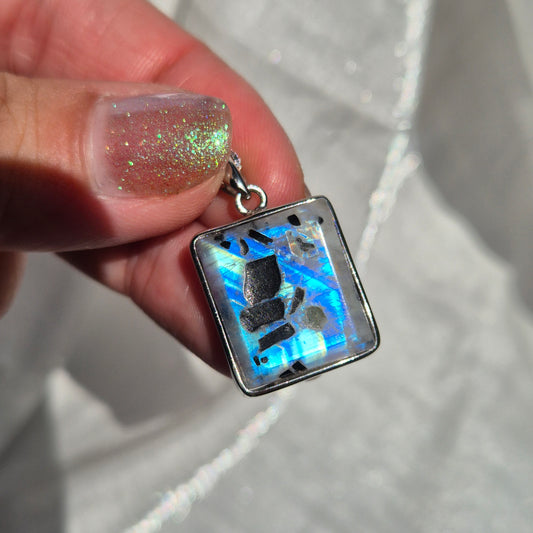 Rainbow moonstone necklace 3