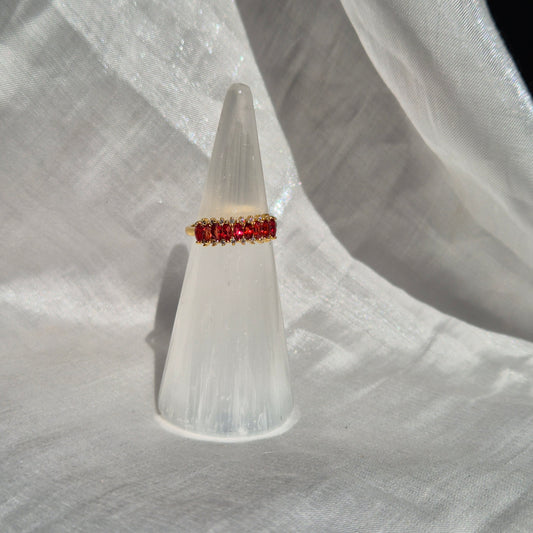 Garnet ring gold