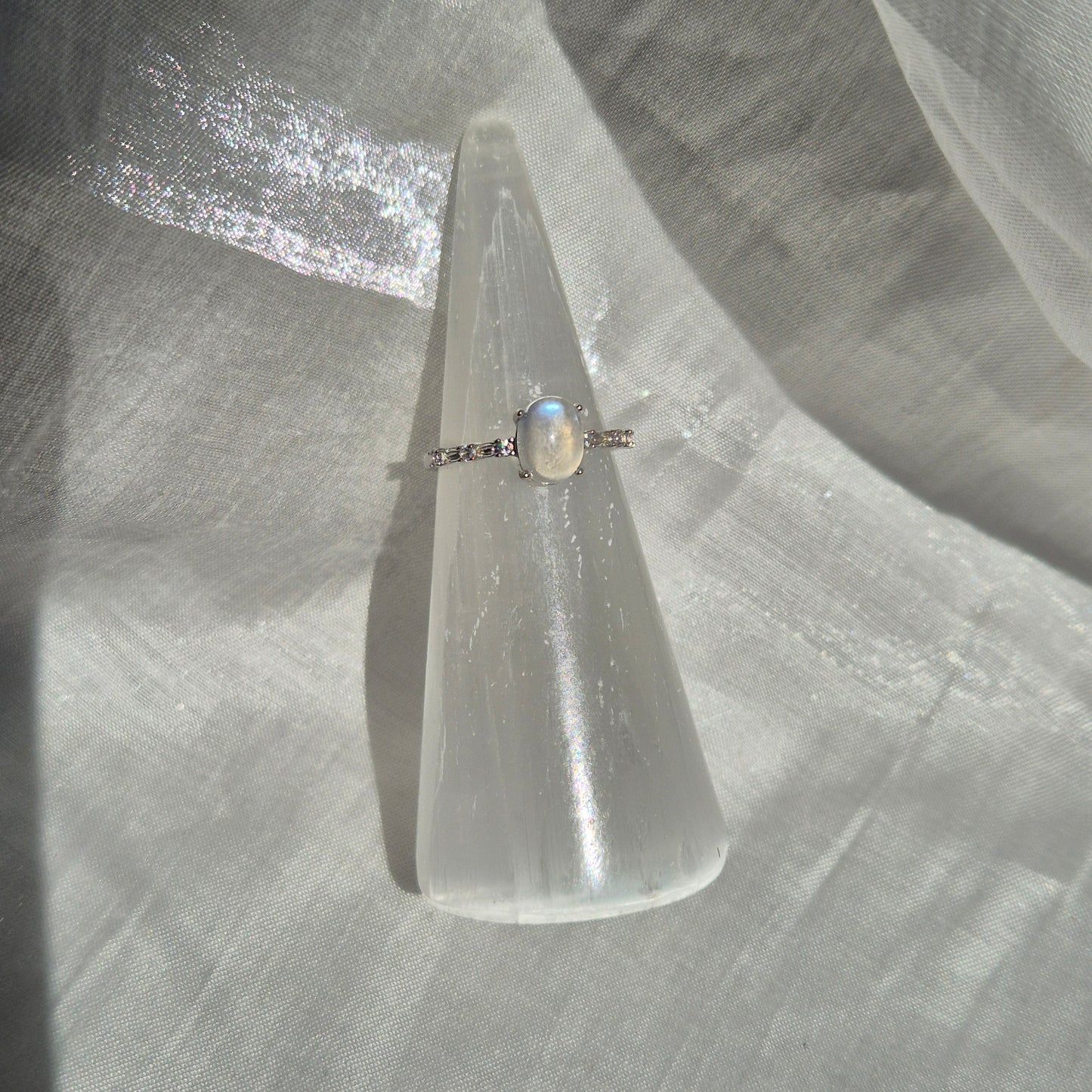 Moonstone ring small 2