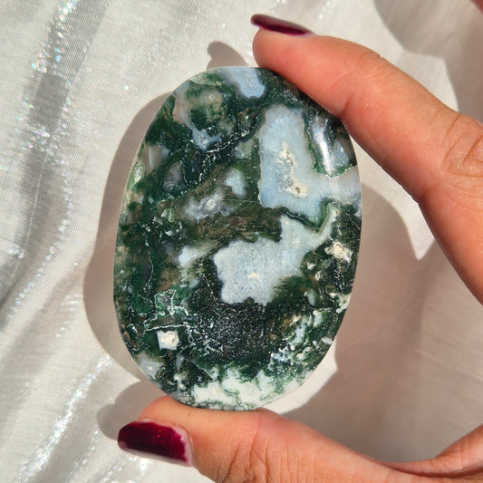 Moss agate flat palm 201