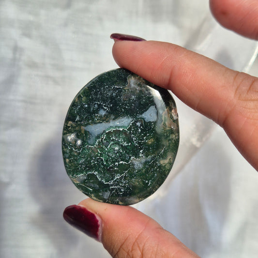Moss agate flat palm 207