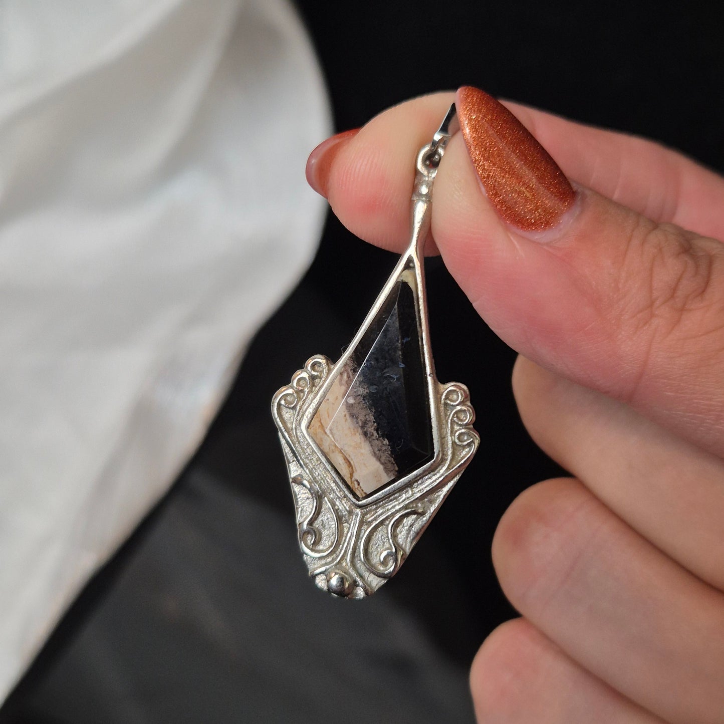 Palmroot pendant 1 (Indonesia)