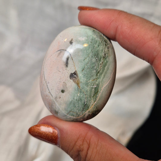 Unicorn jasper palmstone 16
