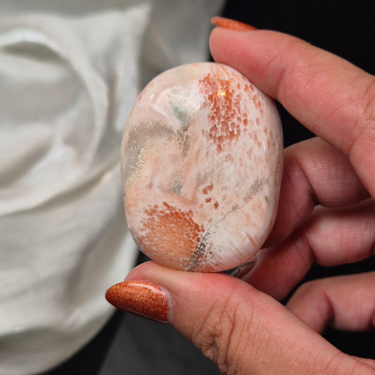 Pink scolecite palmstone 237