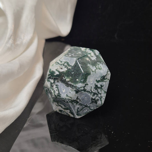 Moss agate diamond 1