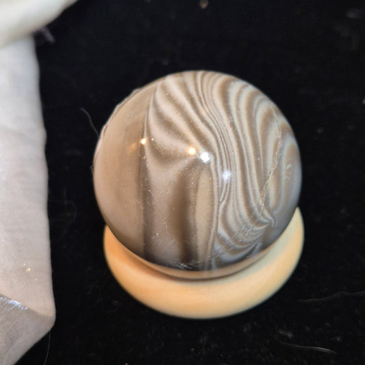 Polish flint sphere 2