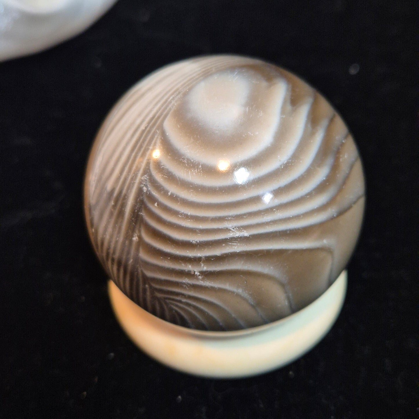 Polish flint sphere 5