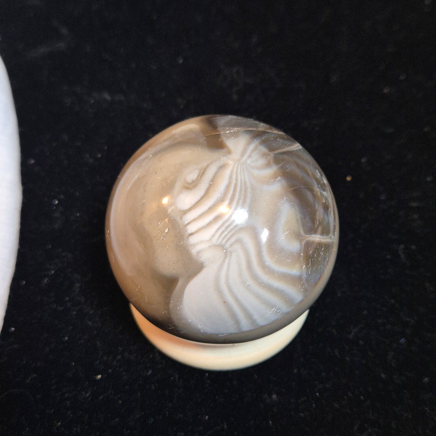 Polish flint sphere 8