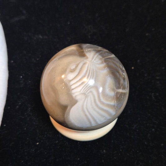 Polish flint sphere 8